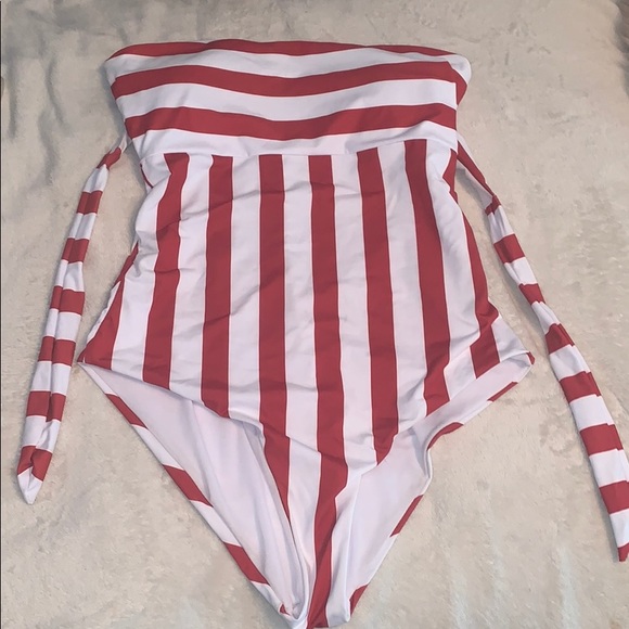 Stripped strapless one piece bathing suit - Picture 3 of 3
